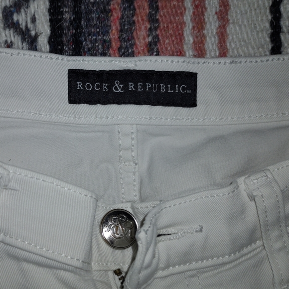 Rock & Republic White Denim Shorts 8 - Picture 3 of 6